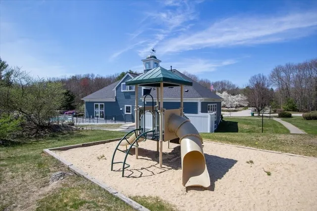 $589,000 | 170 Cannon Forge Drive, Unit 170, Foxboro, MA 02035