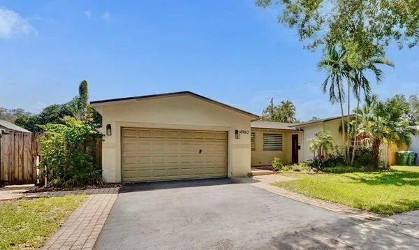 $5,500 | 4960 Southwest 89th Avenue, Cooper City, FL 33328