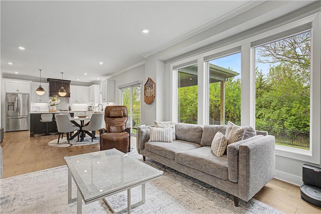 1422 Southwest Georgetown Drive Lee's Summit, MO 64082 - Photo 11 of 52