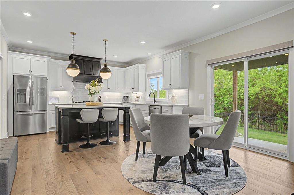 1422 Southwest Georgetown Drive Lee's Summit, MO 64082 - Photo 13 of 52