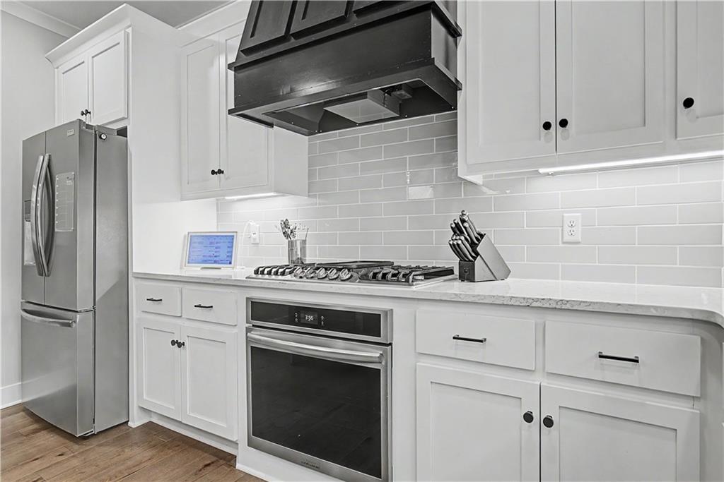 1422 Southwest Georgetown Drive Lee's Summit, MO 64082 - Photo 18 of 52