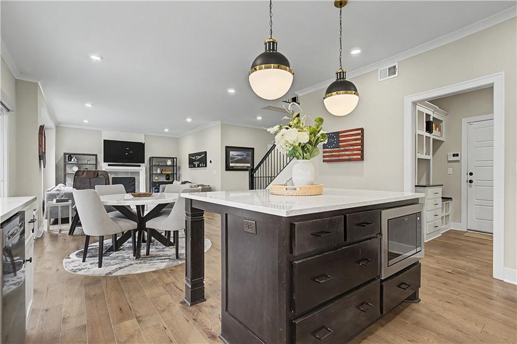 1422 Southwest Georgetown Drive Lee's Summit, MO 64082 - Photo 19 of 52