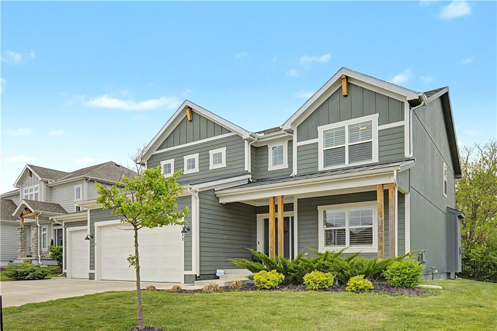 1422 Southwest Georgetown Drive Lee's Summit, MO 64082 - Photo 2 of 52