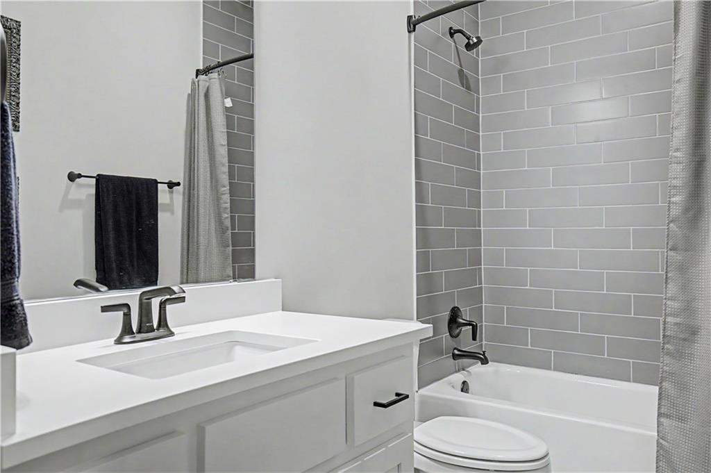 1422 Southwest Georgetown Drive Lee's Summit, MO 64082 - Photo 24 of 52