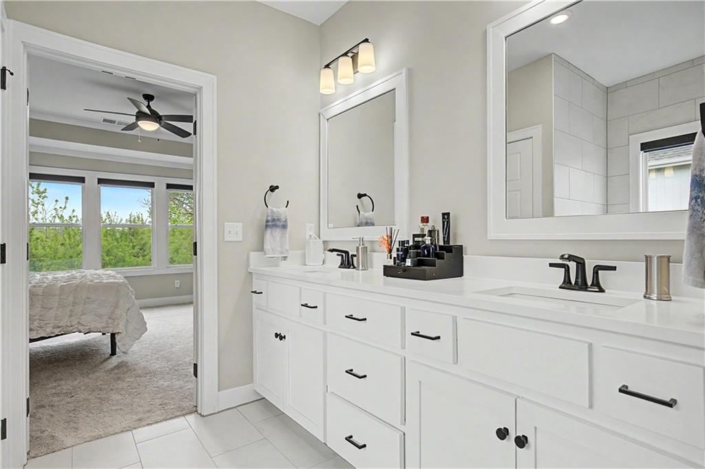 1422 Southwest Georgetown Drive Lee's Summit, MO 64082 - Photo 30 of 52