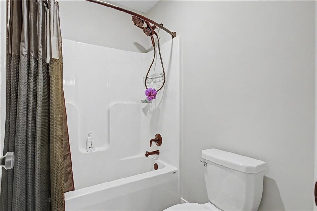 1422 Southwest Georgetown Drive Lee's Summit, MO 64082 - Photo 38 of 52