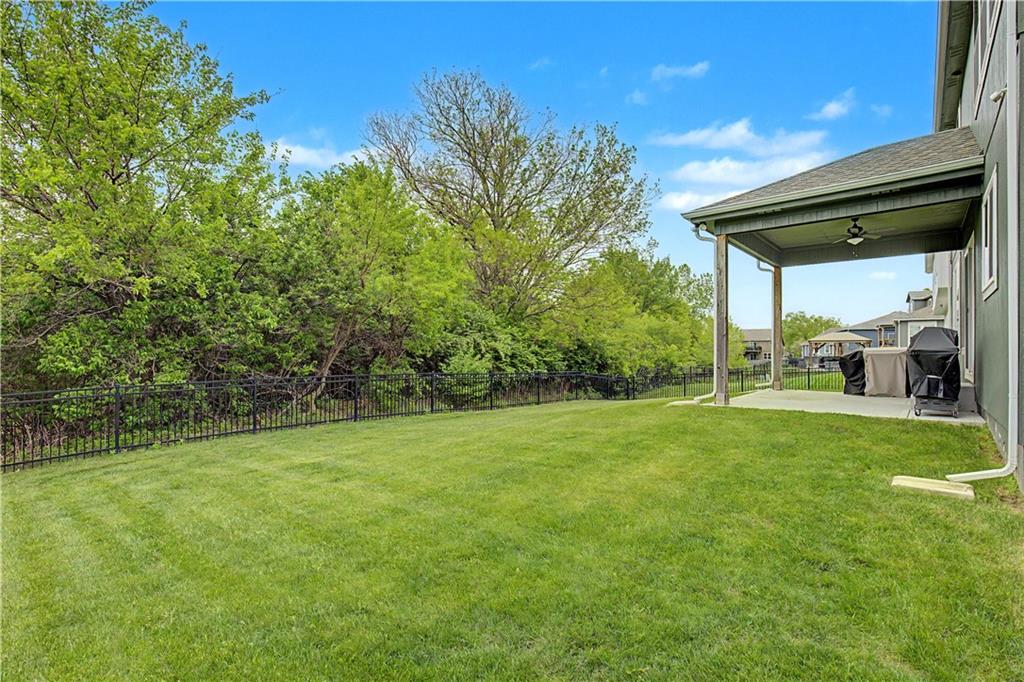 1422 Southwest Georgetown Drive Lee's Summit, MO 64082 - Photo 43 of 52