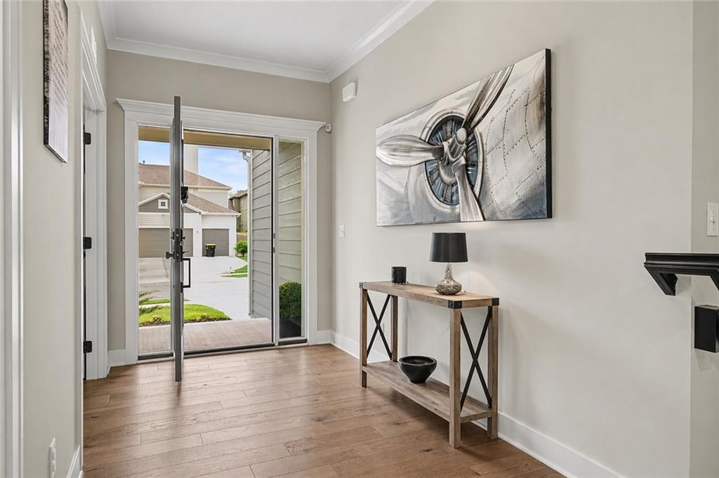 1422 Southwest Georgetown Drive Lee's Summit, MO 64082 - Photo 8 of 52