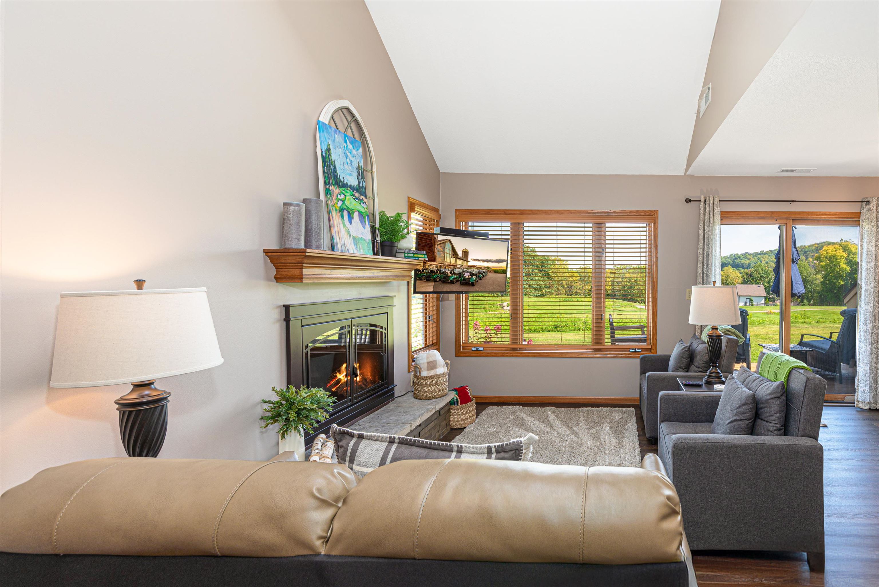 26 Poplar Ridge Galena, IL 61036 - Photo 8 of 55 a living room with furniture and a fireplace