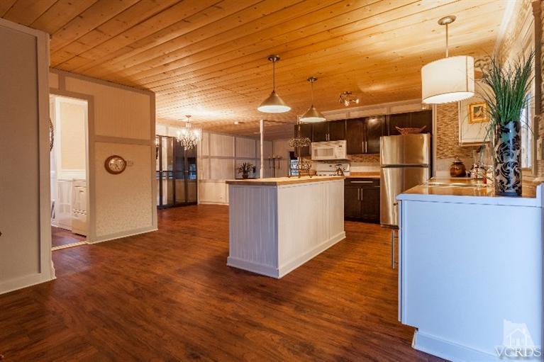 195 Tierra Rejada Road, Unit 212 Simi Valley, CA 93065 - Photo 5 of 32 Additional Photo