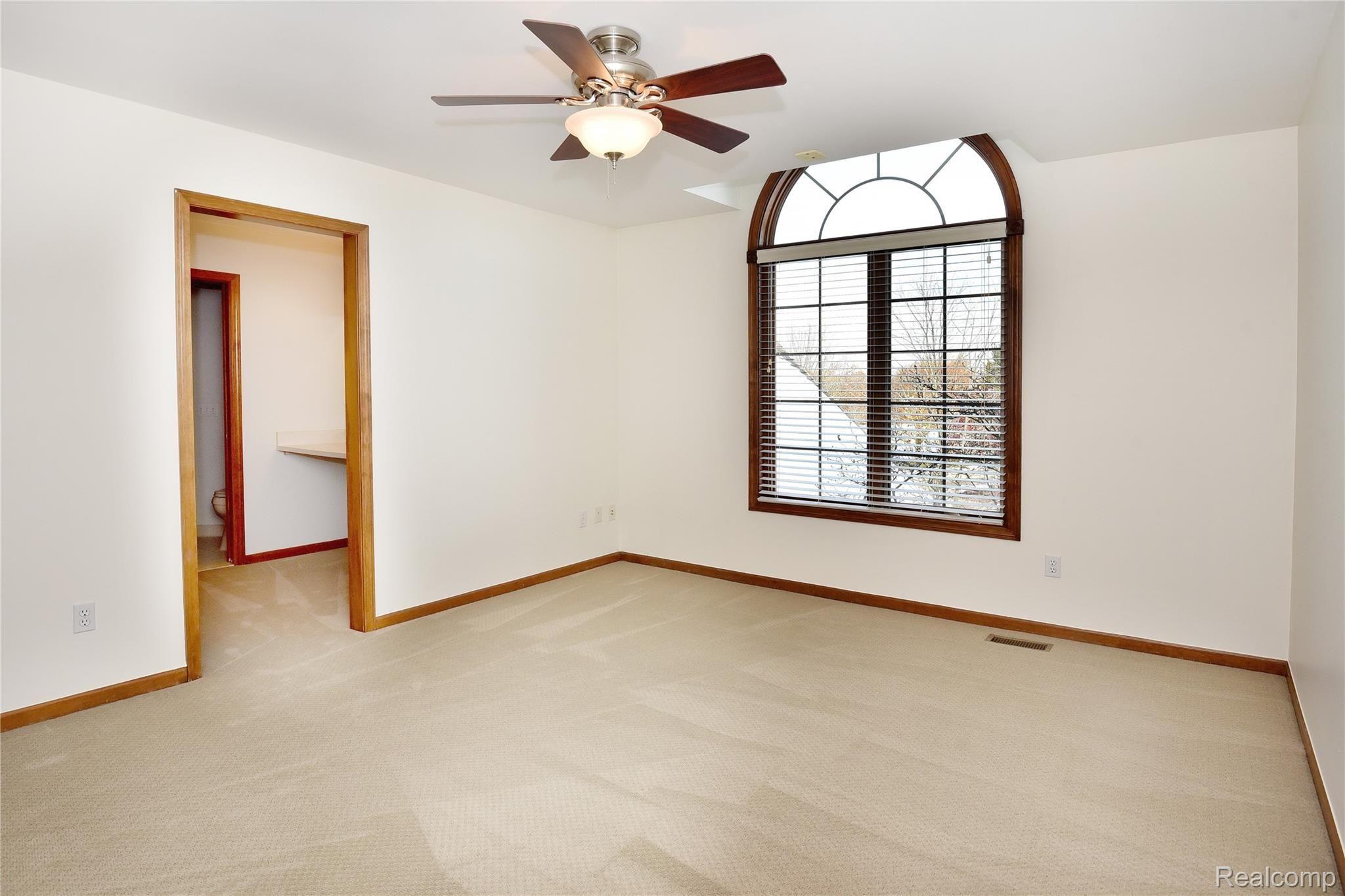 3587 Vineyard Springs Court Rochester, MI 48306 - Photo 26 of 39 3587 Vineyard Springs_25.JPG