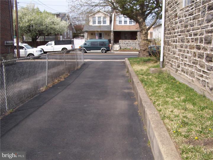 7513 Verree Road Philadelphia, PA 19111 - Photo 9 of 13 Exterior