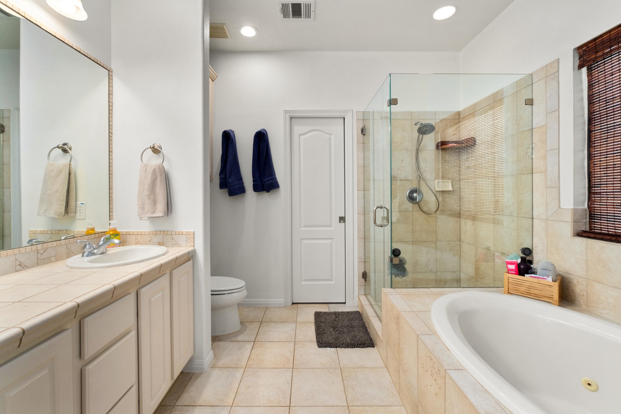 13700 Layton Loop Austin, TX 78727 - Photo 13 of 31