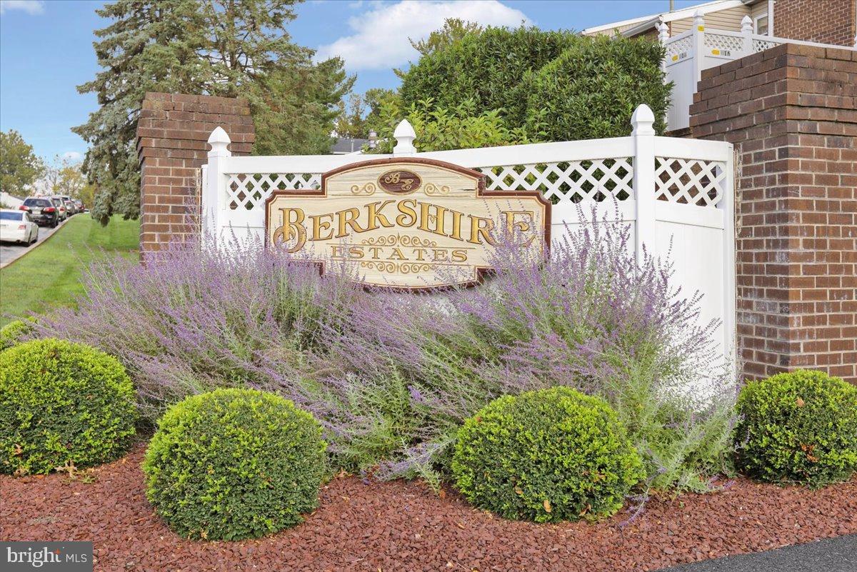 2900 State Hill Road, Unit I11 Reading, PA 19610 - Photo 1 of 22 Berkshire Estates: A Welcoming Entrance