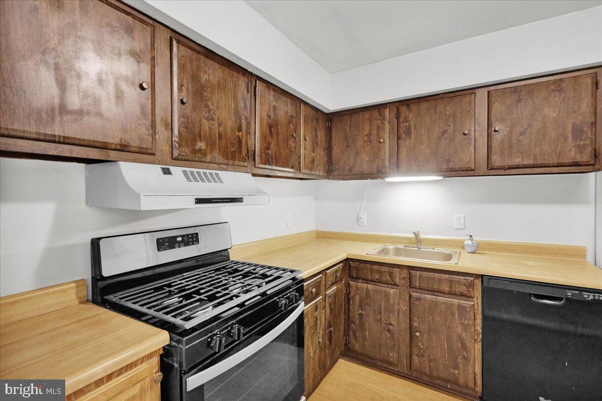 2900 State Hill Road, Unit I11 Reading, PA 19610 - Photo 13 of 22