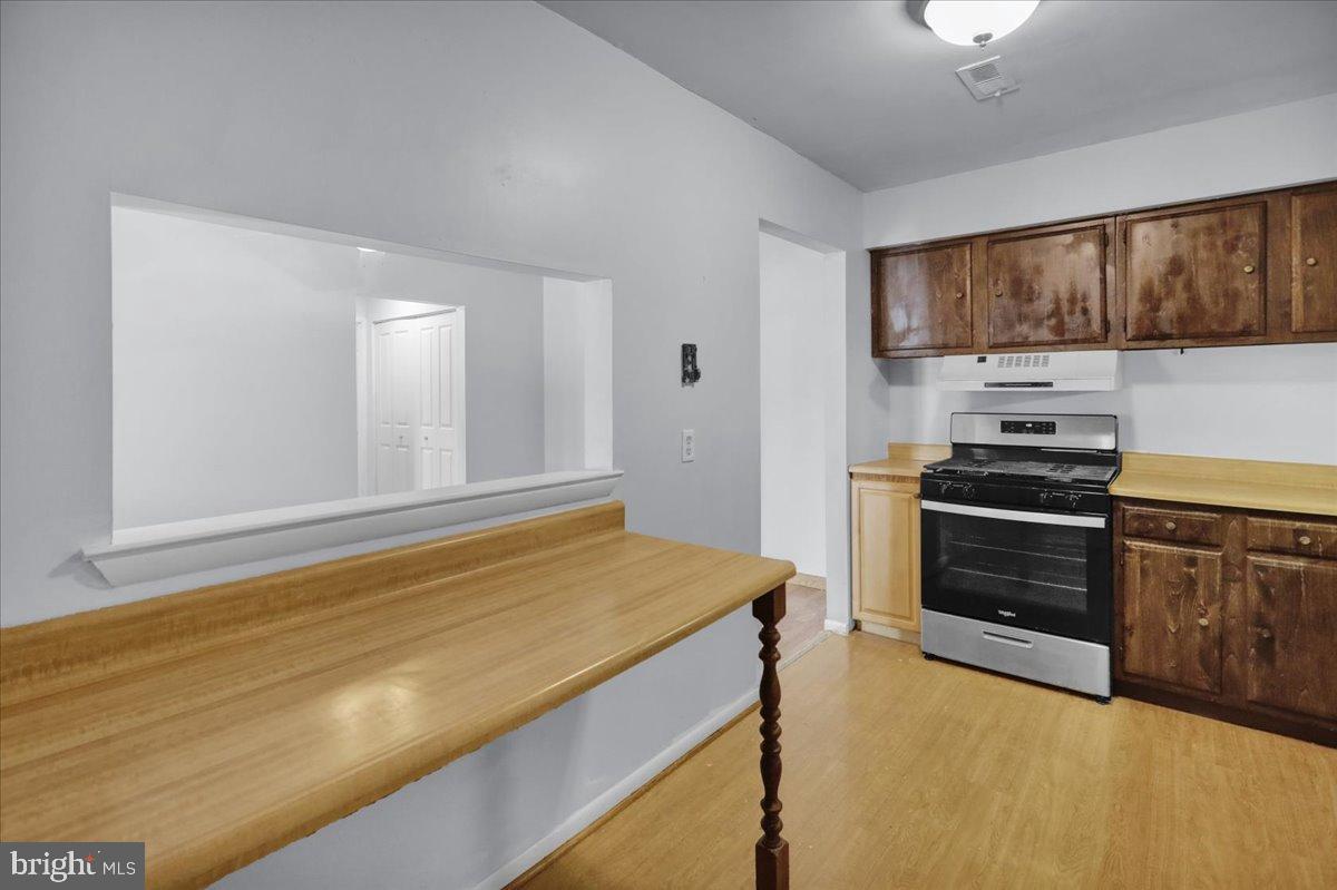 2900 State Hill Road, Unit I11 Reading, PA 19610 - Photo 14 of 22 Lots of Counter Space