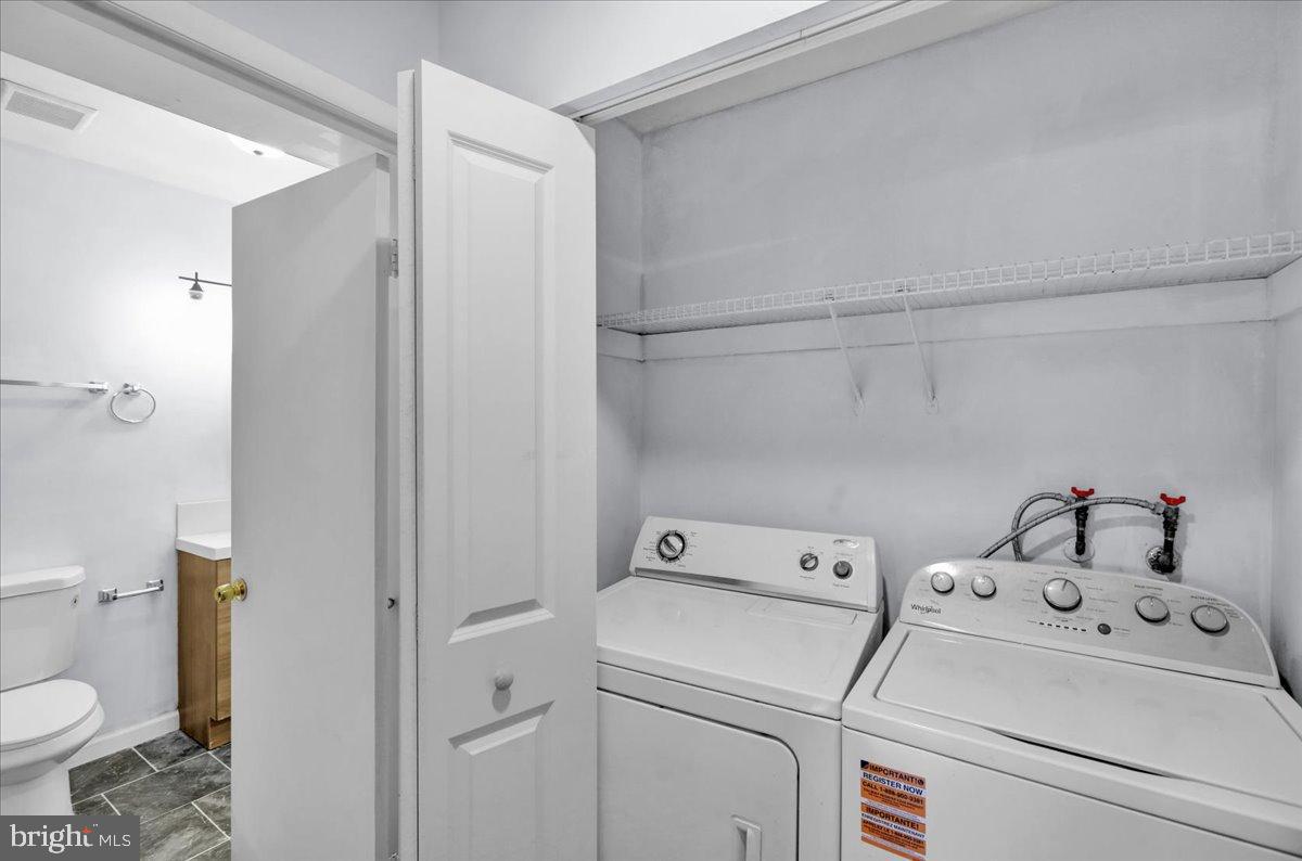 2900 State Hill Road, Unit I11 Reading, PA 19610 - Photo 20 of 20 Functional laundry space with modern appliances.