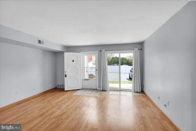 $1,700 | 2900 State Hill Road, Unit I11, Reading, PA 19610