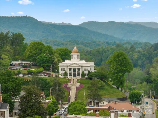 $1,495,000 | 117 Jackson Street, Sylva, NC 28779