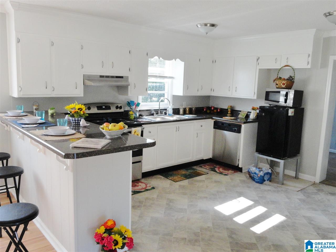 9348 Miller Road Warrior, AL 35180 - Photo 5 of 28