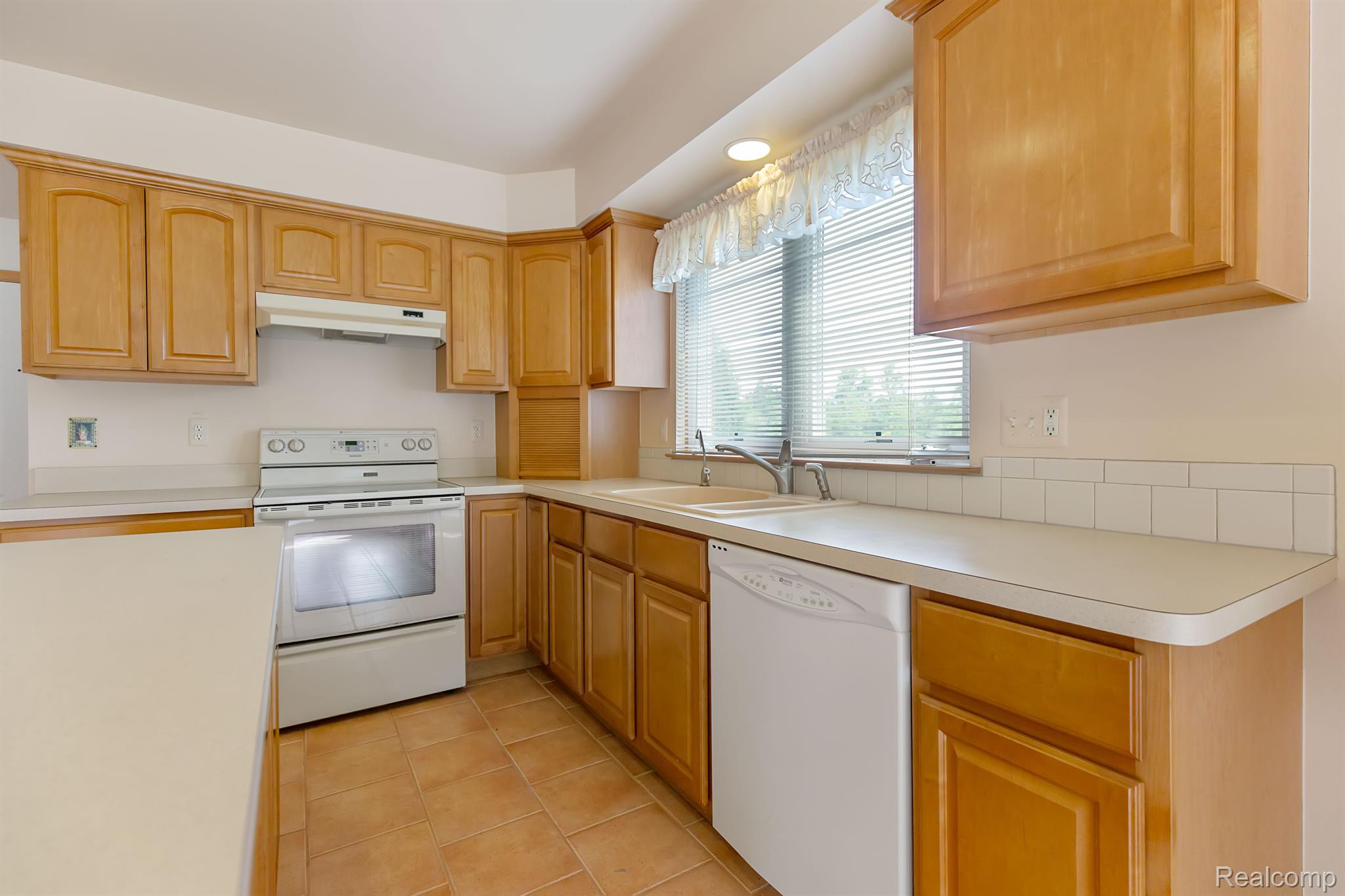 14939 Terry Road Allenton, MI 48002 - Photo 13 of 59 Gallery Image 13
