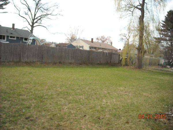776 Bradley Road Springfield, MA 01109 - Photo 4 of 10