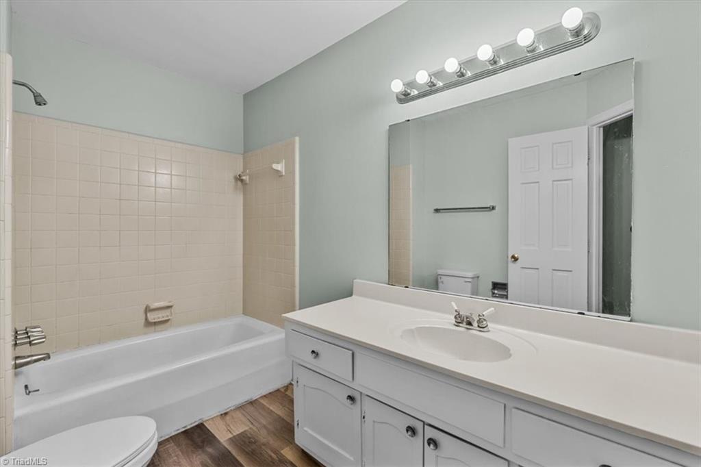 5115 Edinborough Road Greensboro, NC 27406 - Photo 29 of 44