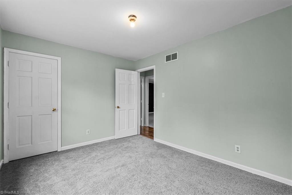 5115 Edinborough Road Greensboro, NC 27406 - Photo 31 of 44