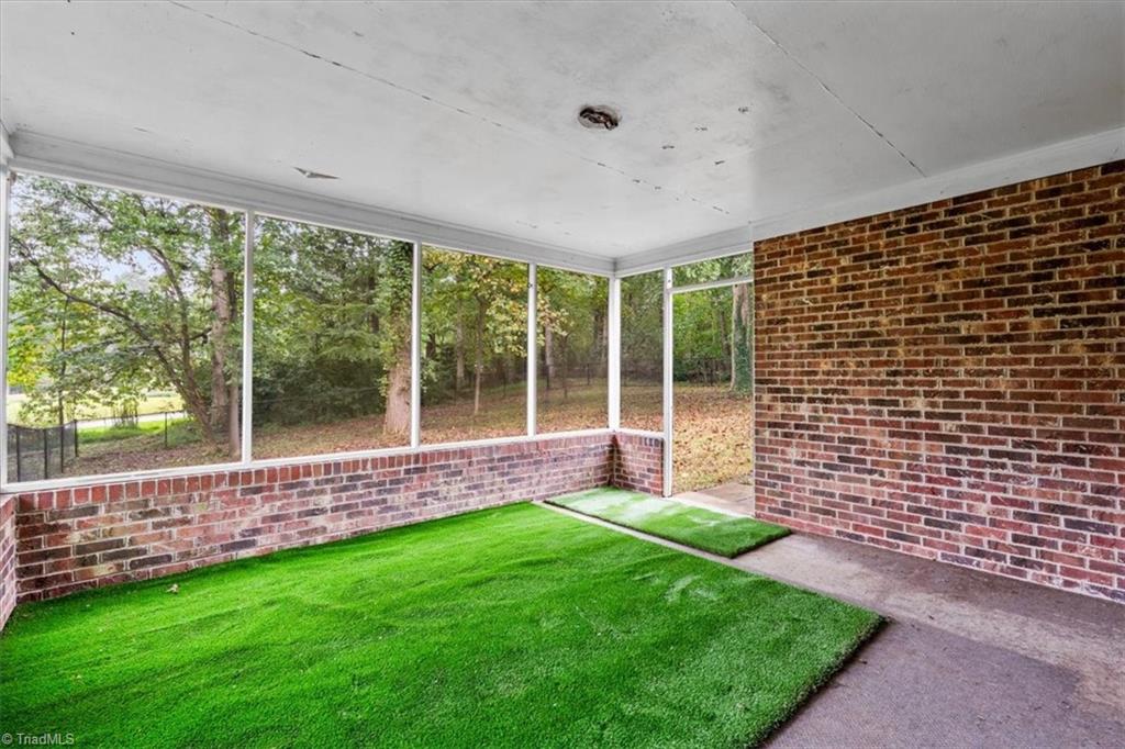 5115 Edinborough Road Greensboro, NC 27406 - Photo 40 of 44