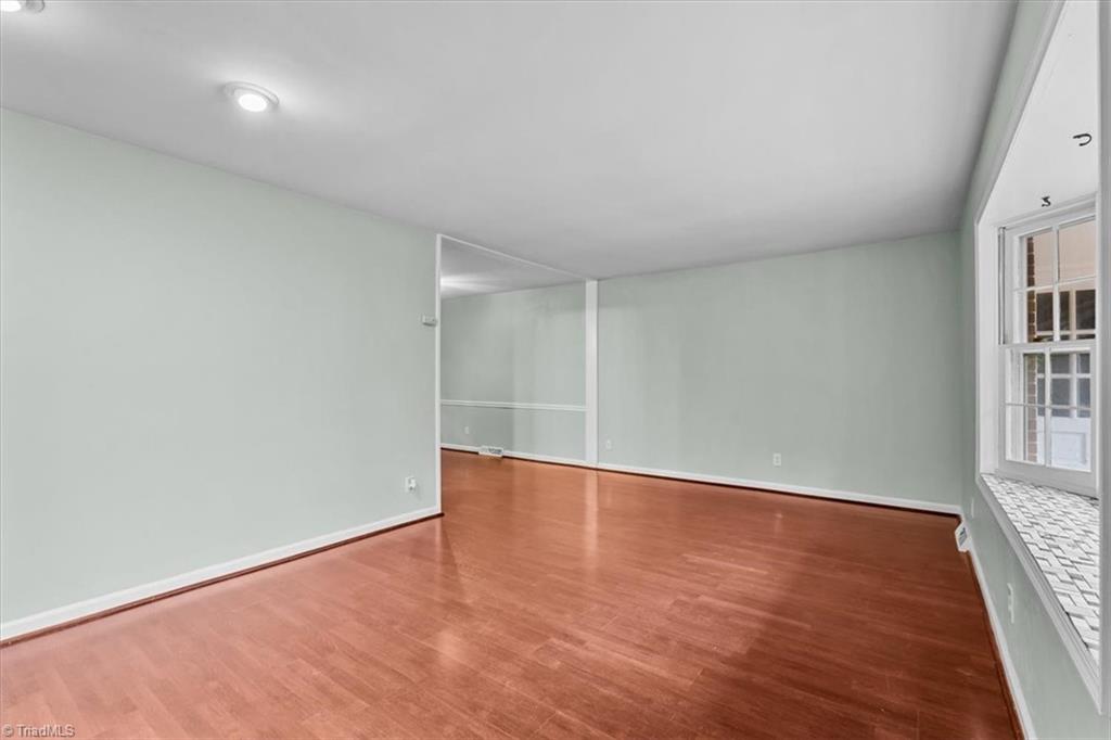 5115 Edinborough Road Greensboro, NC 27406 - Photo 6 of 44