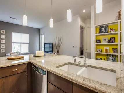 $2,700 | 2950 McKinney Avenue, Unit 304, Dallas, TX 75204