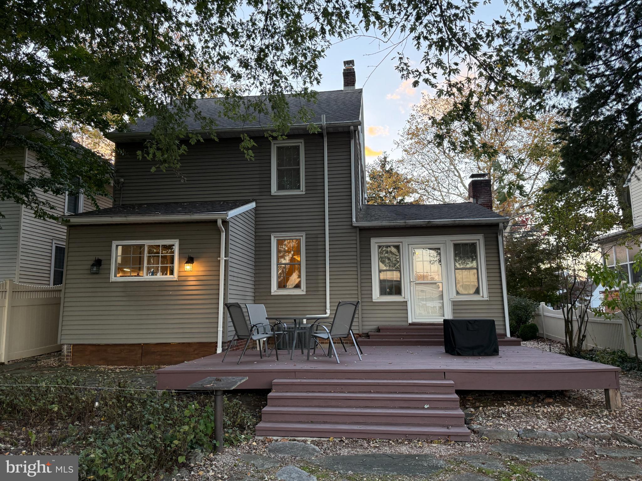83 George Street Hanover, PA 17331 - Photo 2 of 3 a front view of a house with garden