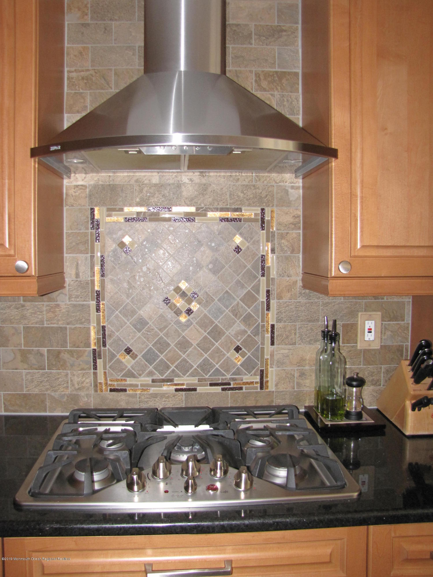 38 Morris Street Freehold, NJ 07728 - Photo 12 of 41 075