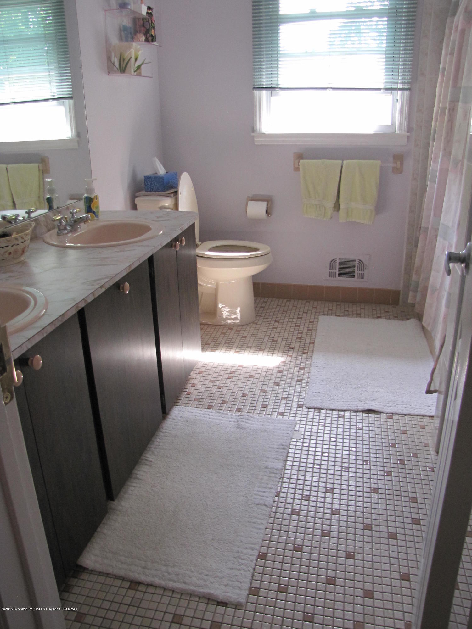38 Morris Street Freehold, NJ 07728 - Photo 30 of 41 Main Bath