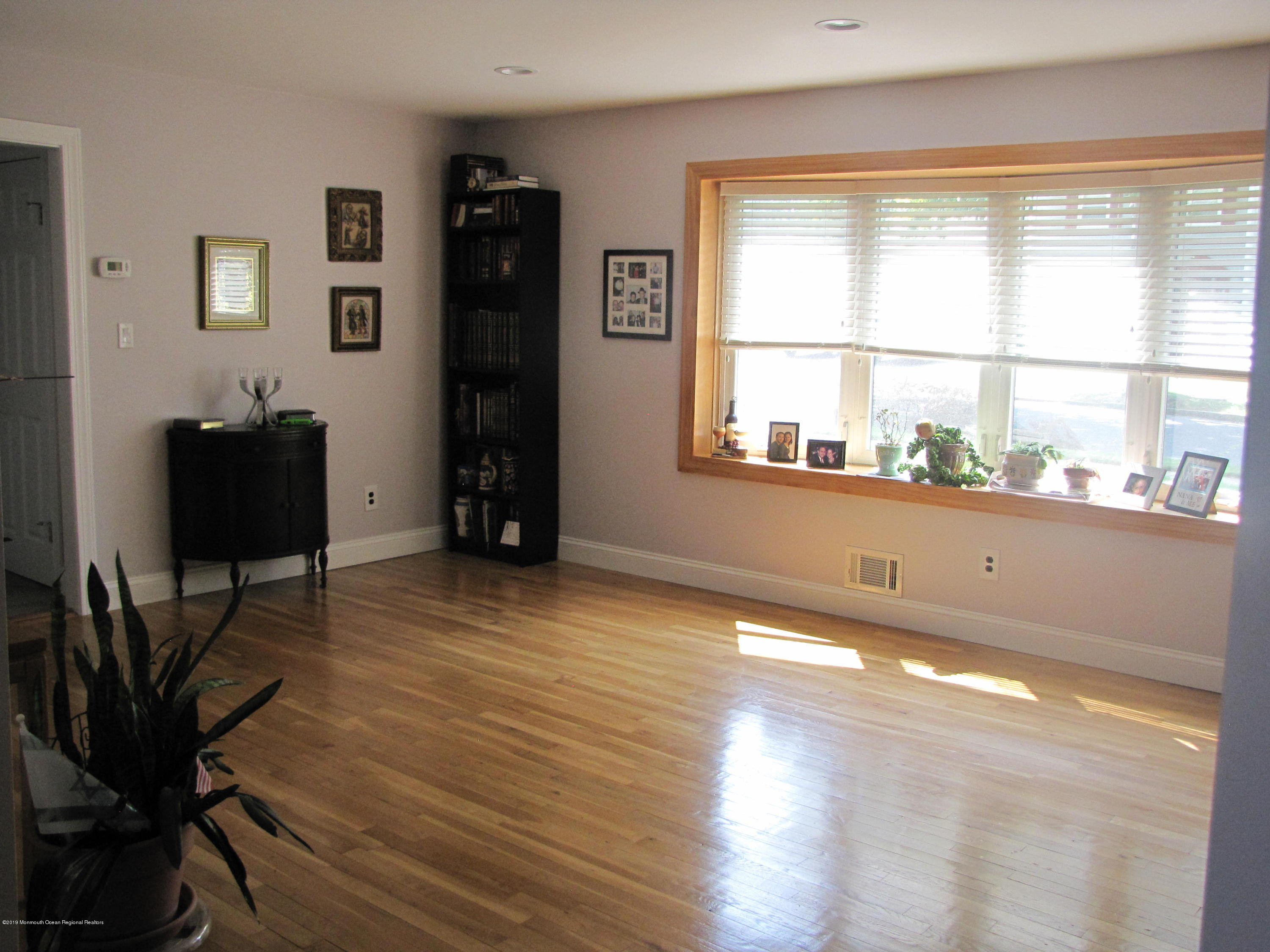 38 Morris Street Freehold, NJ 07728 - Photo 3 of 41 203