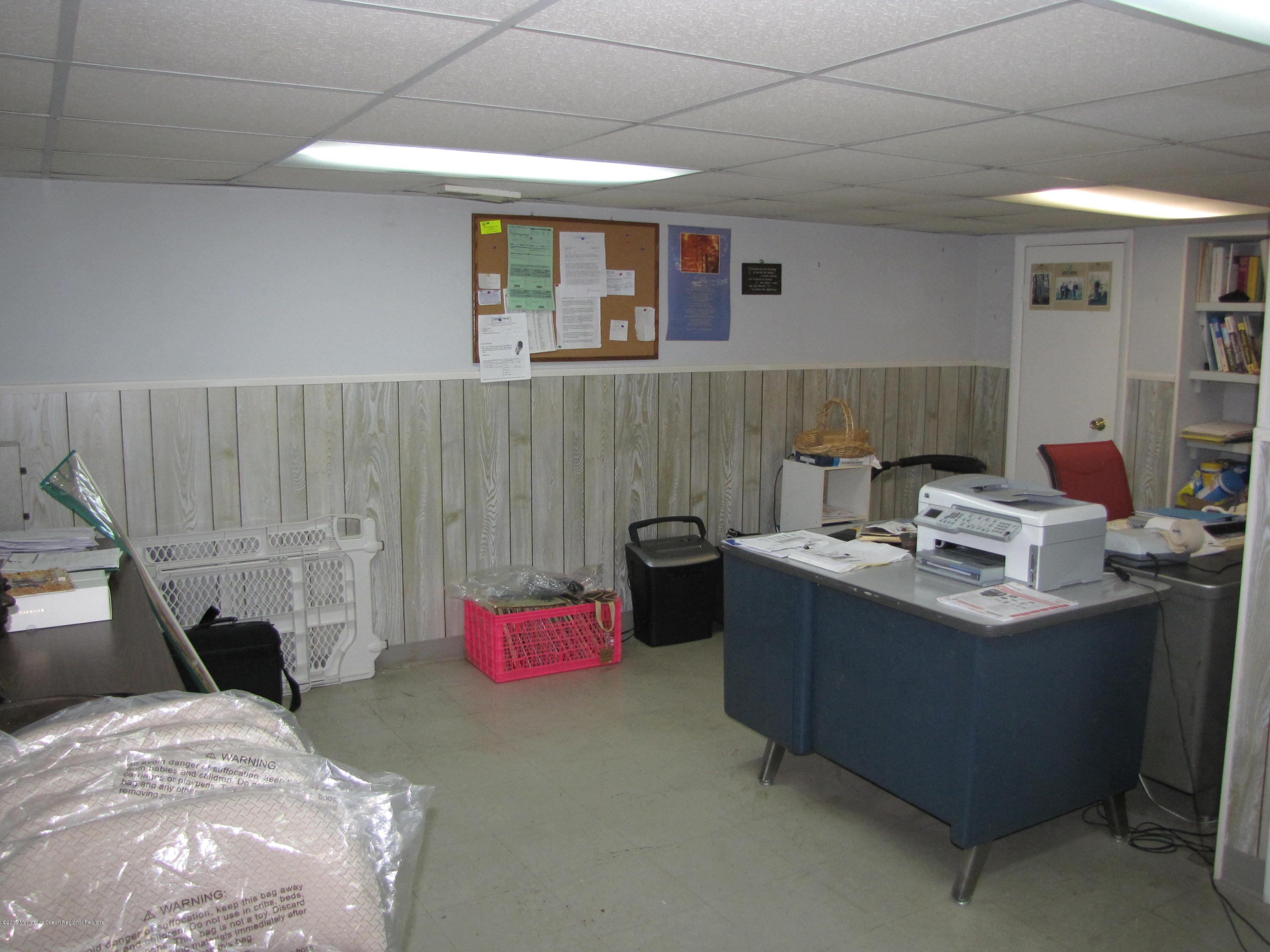 38 Morris Street Freehold, NJ 07728 - Photo 35 of 41 Office