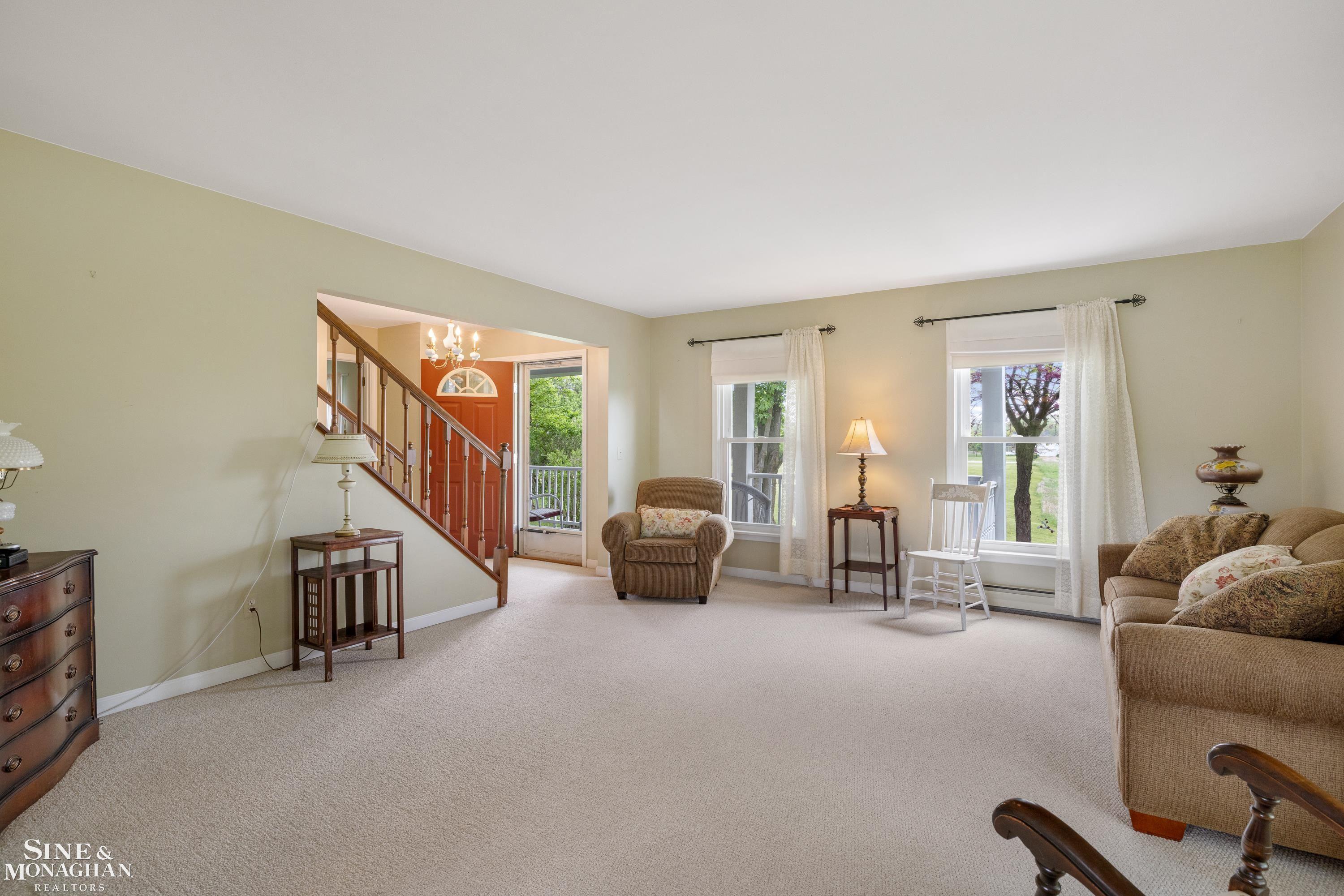 8295 Farley Road Pinckney, MI 48169 - Photo 14 of 85