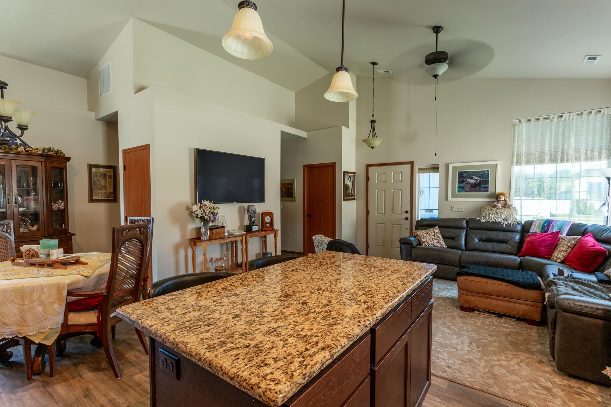 5106 North Avalon Road Spokane Valley, WA 99216 - Photo 8 of 25