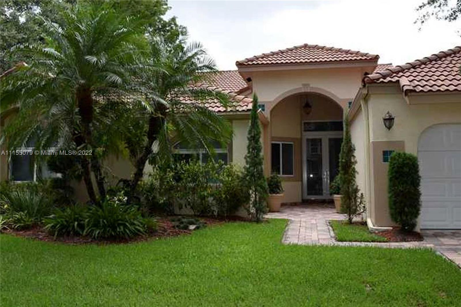 794 Heron Road Weston, FL 33326 - Photo 1 of 15 Gallery Image 1