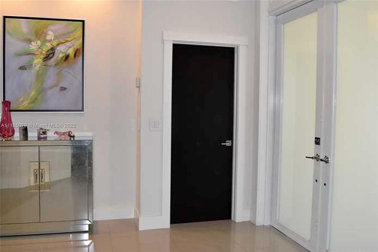 794 Heron Road Weston, FL 33326 - Photo 11 of 15 Gallery Image 11