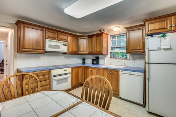 76 Macon Road Burlington, MA 01803 - Photo 13 of 30 Gallery Image 13