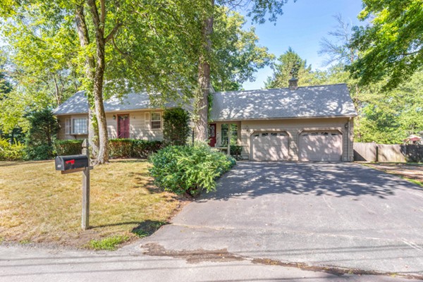 76 Macon Road Burlington, MA 01803 - Photo 3 of 30 Gallery Image 3