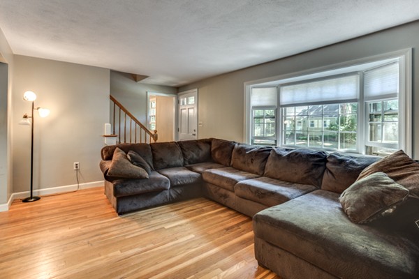 76 Macon Road Burlington, MA 01803 - Photo 4 of 30 Gallery Image 4