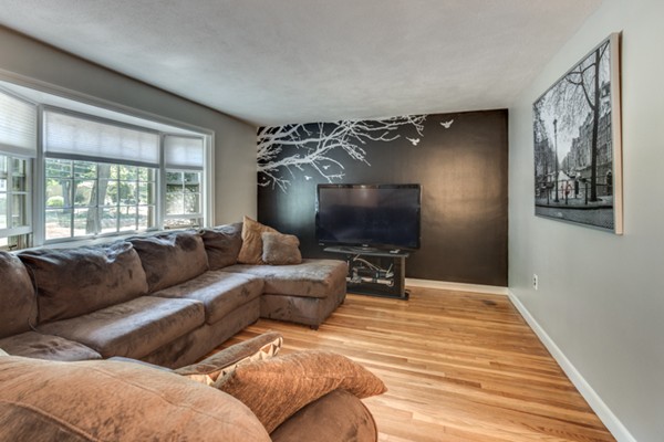76 Macon Road Burlington, MA 01803 - Photo 7 of 30 Gallery Image 7