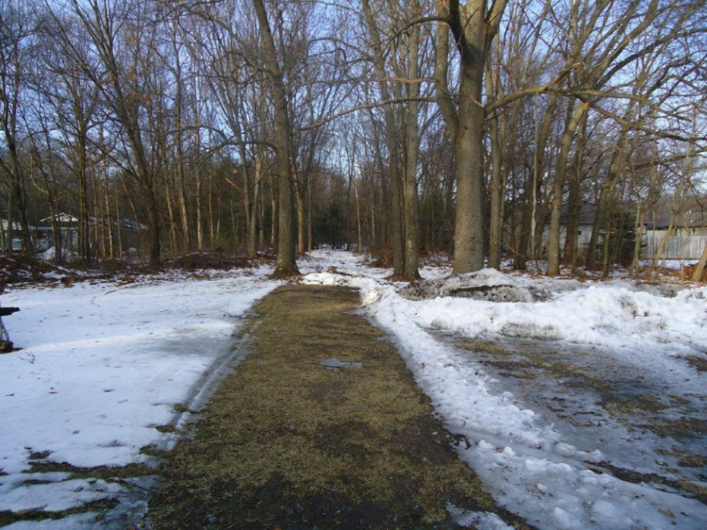 3388 Hall Road Muskegon, MI 49442 - Photo 3 of 11 DSC06572