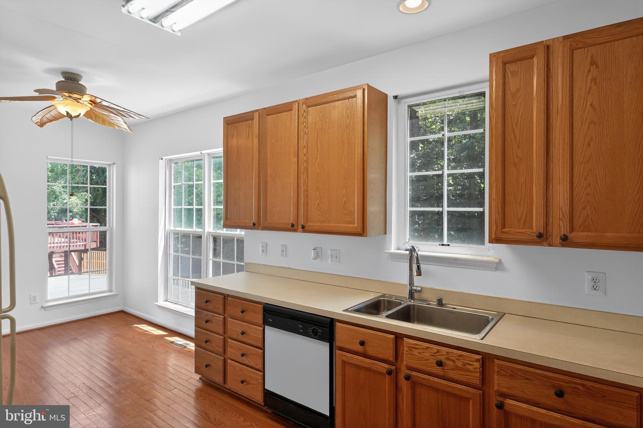 9200 Fox Park Road Clinton, MD 20735 - Photo 11 of 30