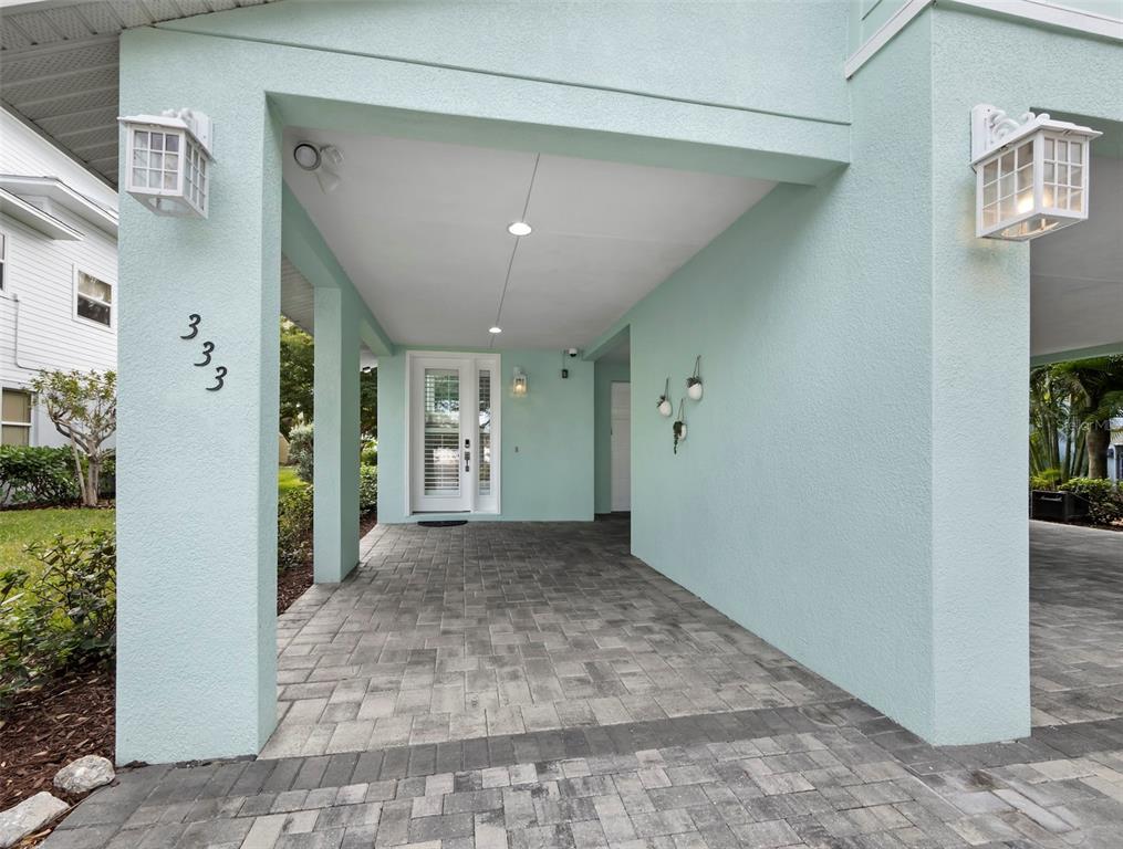 333 Firehouse Court Longboat Key, FL 34228 - Photo 40 of 83 a view of entryway