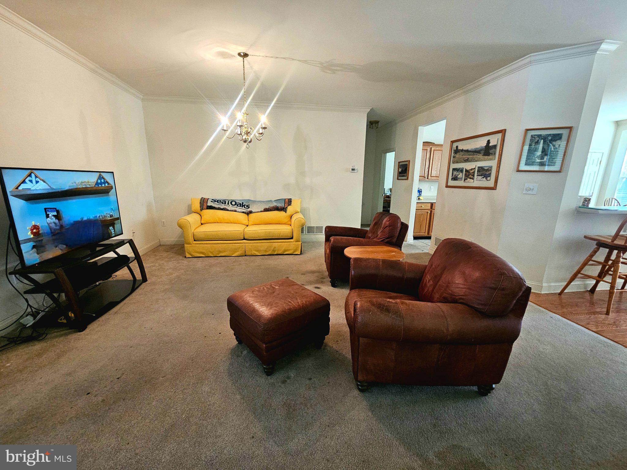 434 Golf View Drive Little Egg Harbor, NJ 08087 - Photo 7 of 24 Cozy living space with vibrant accents.