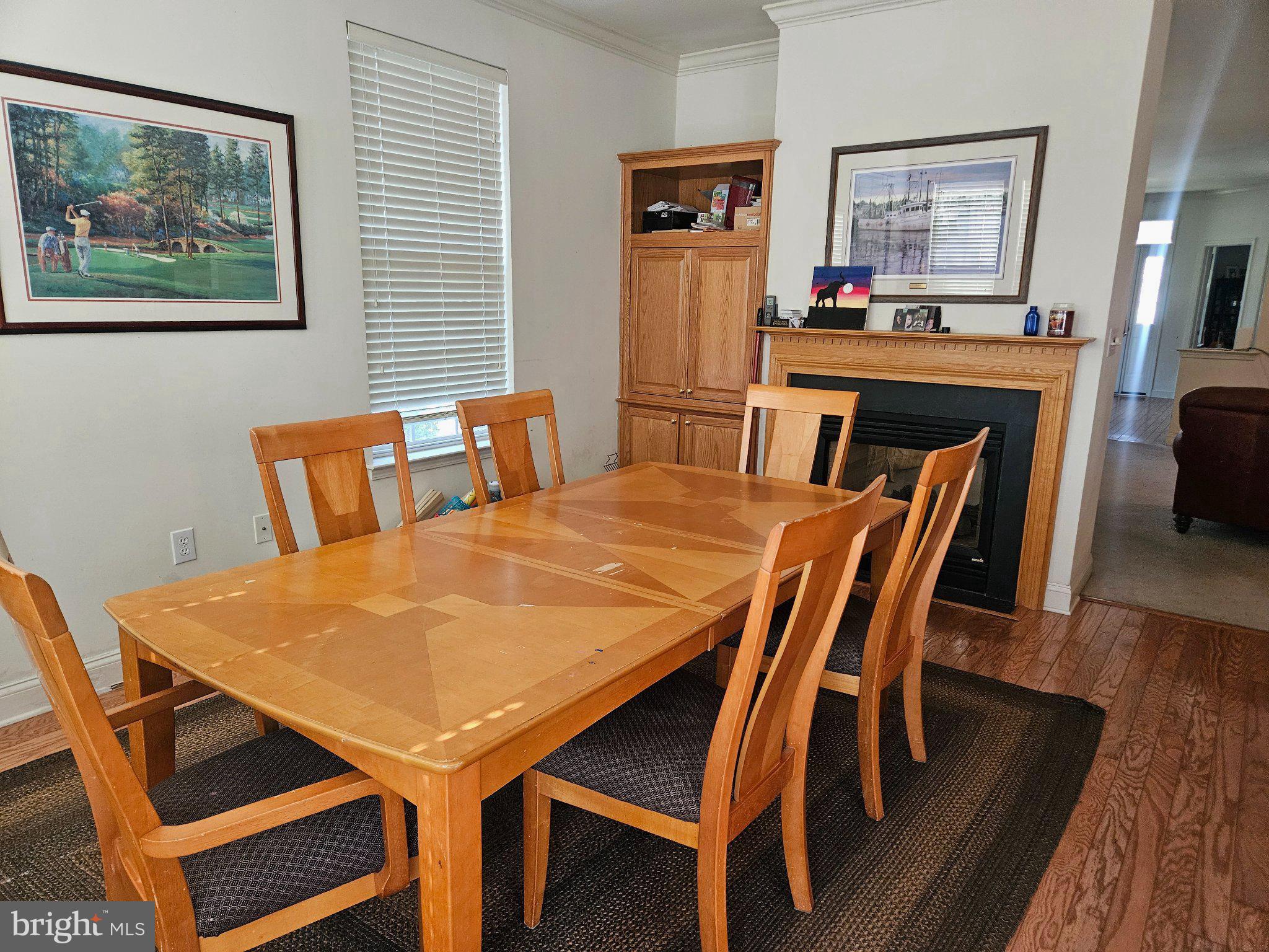 434 Golf View Drive Little Egg Harbor, NJ 08087 - Photo 9 of 24 Inviting dining space with natural light.