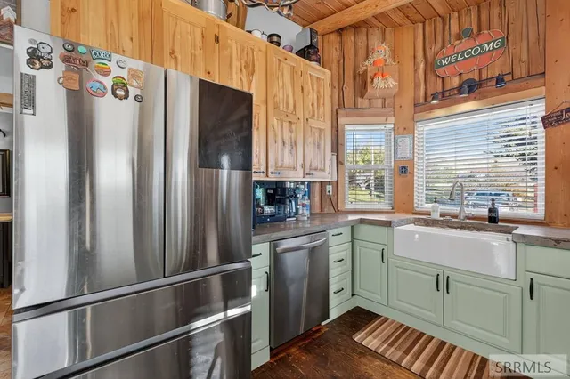 $585,000 | 1686 East Harkness Canyon Road, McCammon, ID 83250